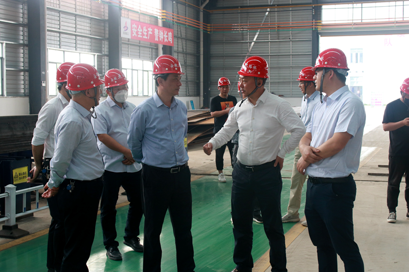 蕪湖市住建局黨委書記、局長(zhǎng)朱發(fā)沐一行到安徽建工鋼構(gòu)智能制造有限公司調(diào)研2