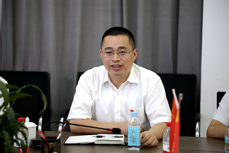 錢(qián)申春、王勝利參加機(jī)關(guān)第一黨支部和金寨路1標(biāo)黨支部聯(lián)合主題黨日活動(dòng)2