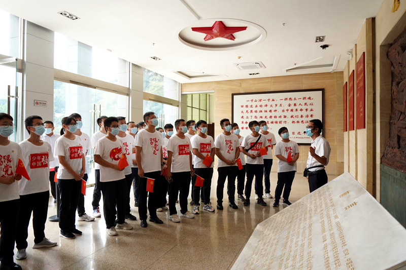 公司團委開展“喜迎二十大、永遠跟黨走、奮進新征程”主題團日活動7